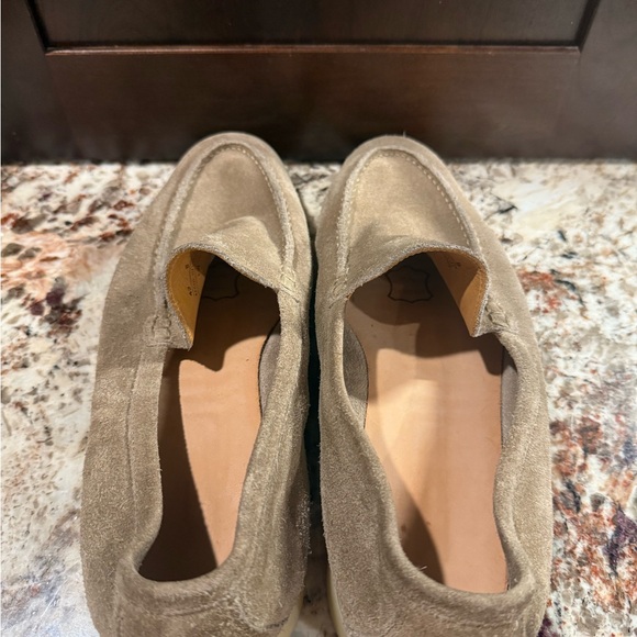 *PRE-OWNED/GOOD CONDITION* Suitsupply Men's Size 42 Leather Slip-On Loafer